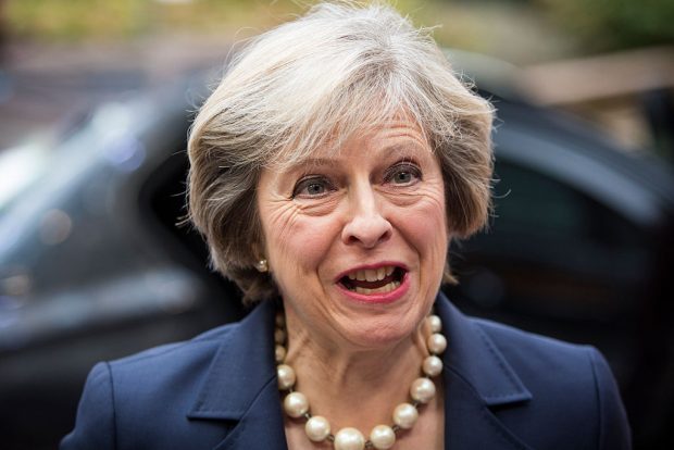 Theresa may pearl on sale necklace