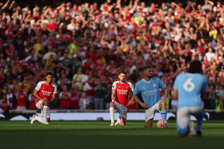 Wembley Arch: Criticism of Israel-Gaza response leads Football