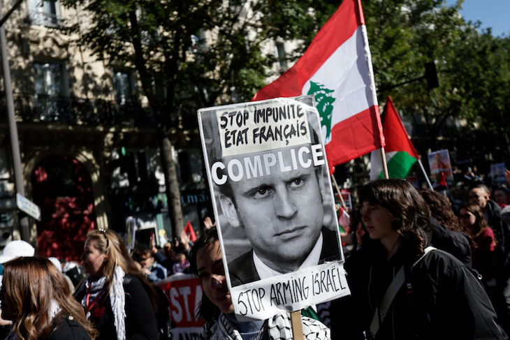 Macron would rather anger Israel than the banlieues